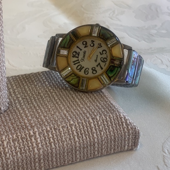 Xandadu Mother of Pearl face watch - Picture 8 of 8